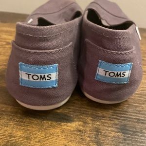Toms Gray Canvas Shoes Size 10